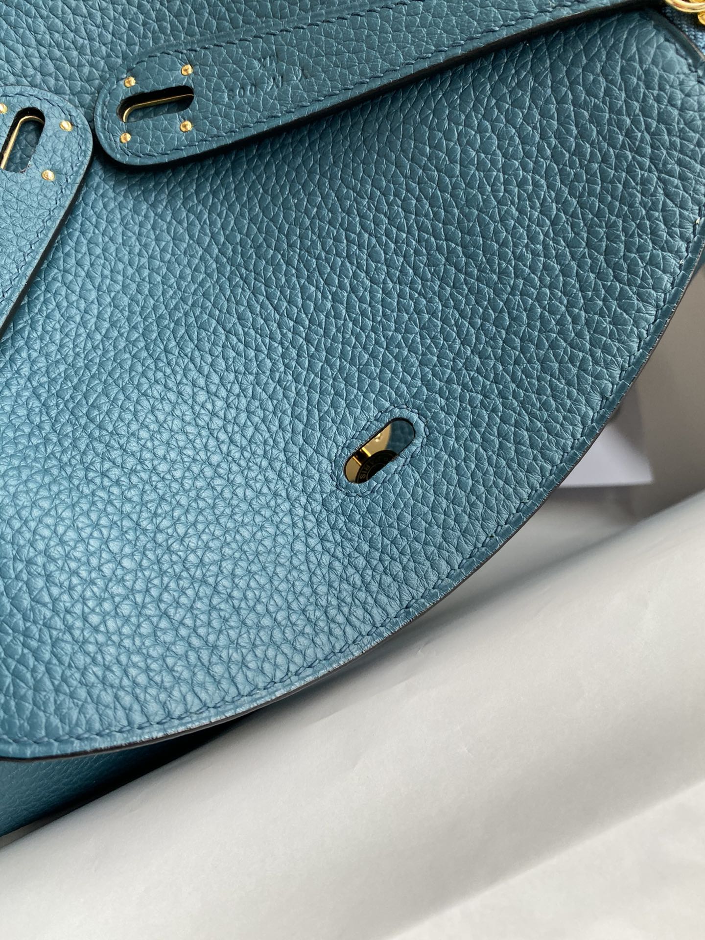 Hermes Lindy 30cm Handbag Shoulder Bag In Blue Thalassa Clemence Leather